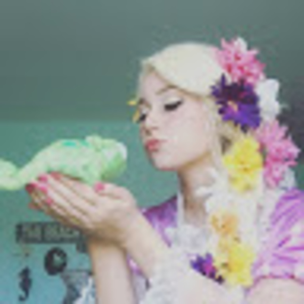 Meet your Posher, Sky